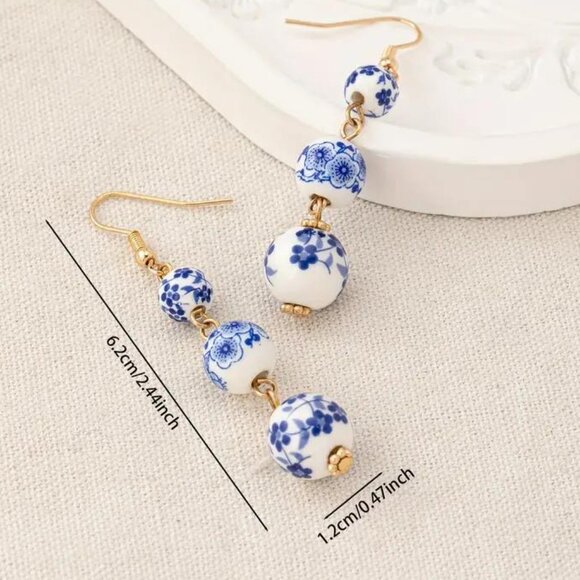 BLUE & WHITE DANGLES - Picture 2 of 3